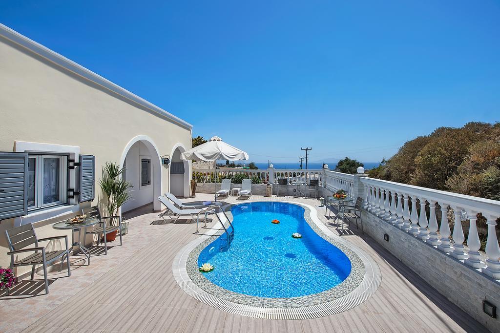 Phoenix Aparthotel Fira (Santorini)