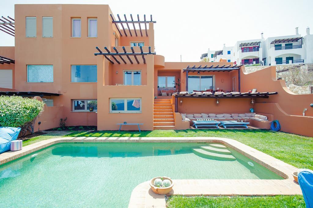 Veni Sounio Villa *