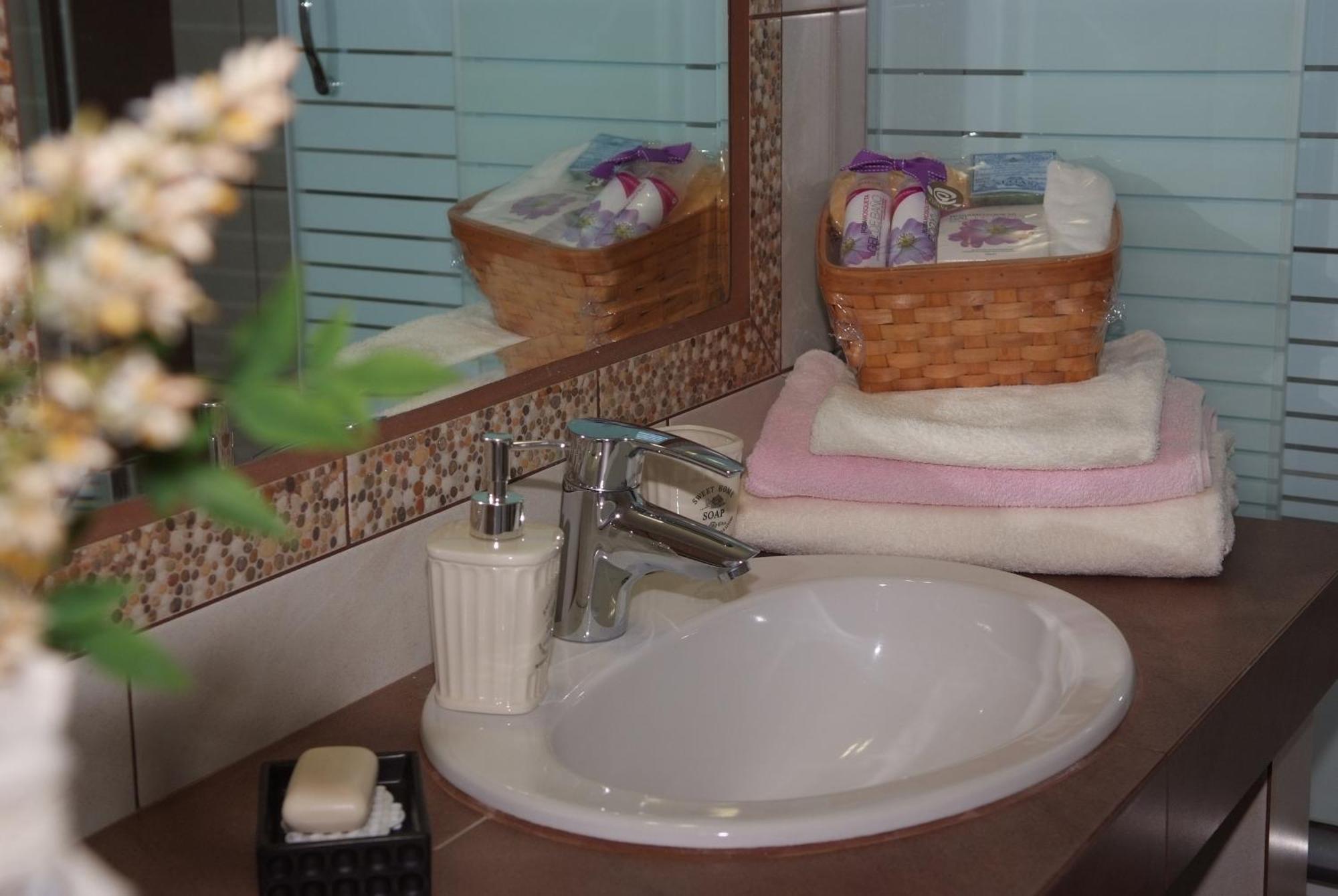 Sofia Luxury Maisonettes Apartment *