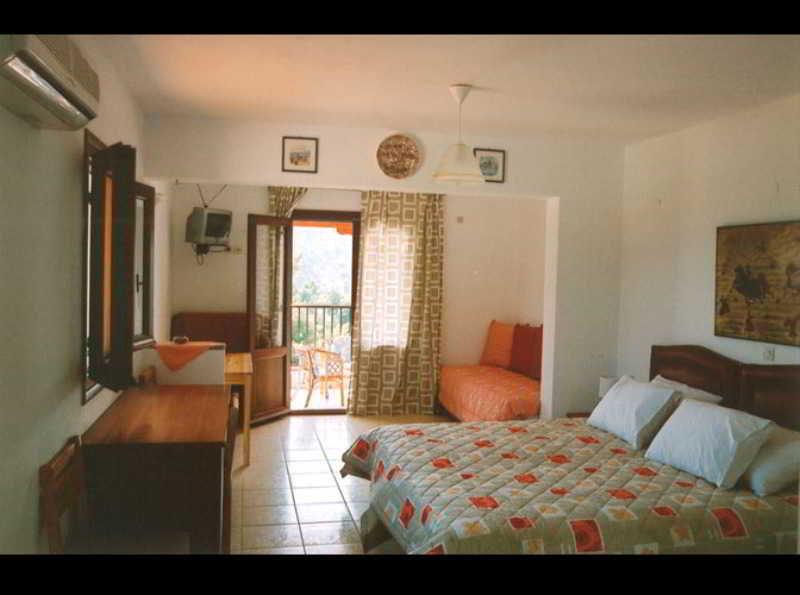 Angelina Platanias (Skiathos)
