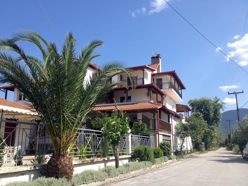 Menis Haus * Vrasna