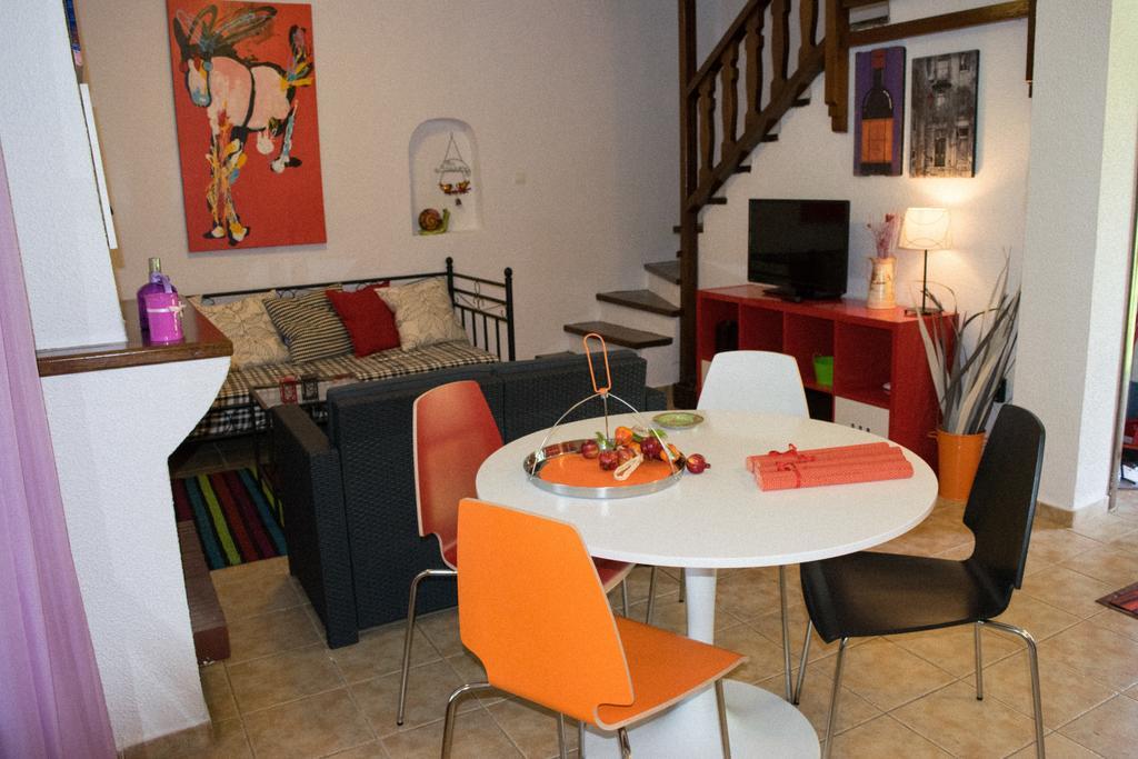 Mikiverna Houses By Miltiadis * Kalyves Polygyrou