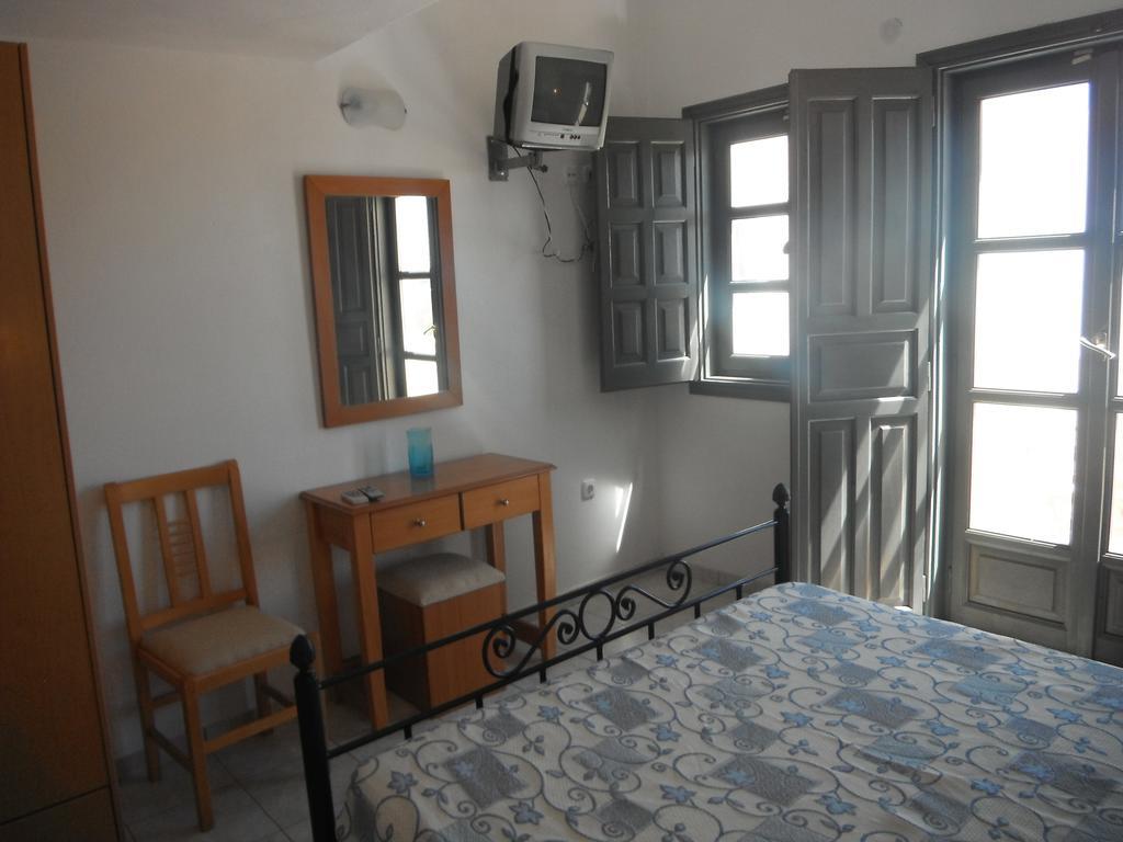 Dagris Kamari (Santorini)