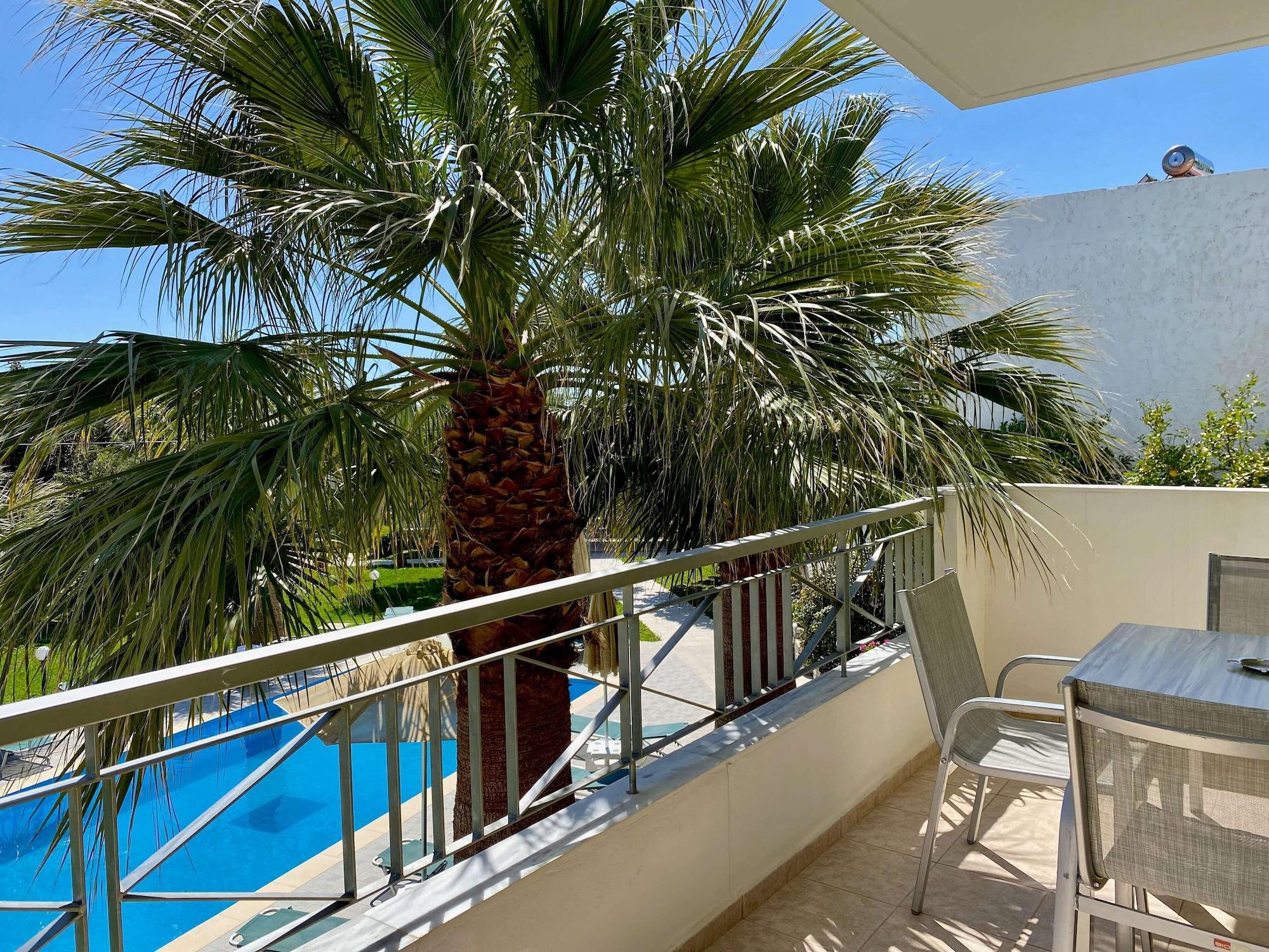 Aparthotel Manolis 3*
