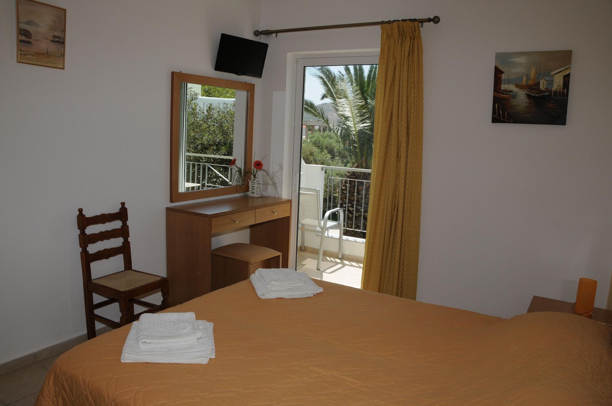 Aparthotel Manolis 3*