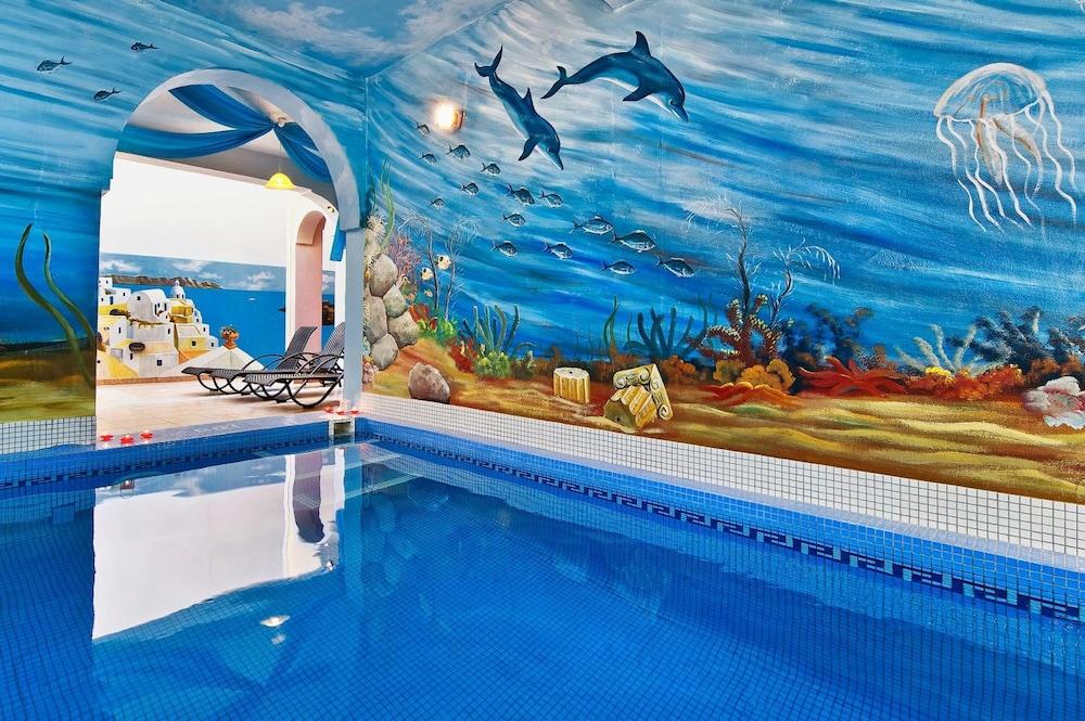 Petros Fira (Santorini)
