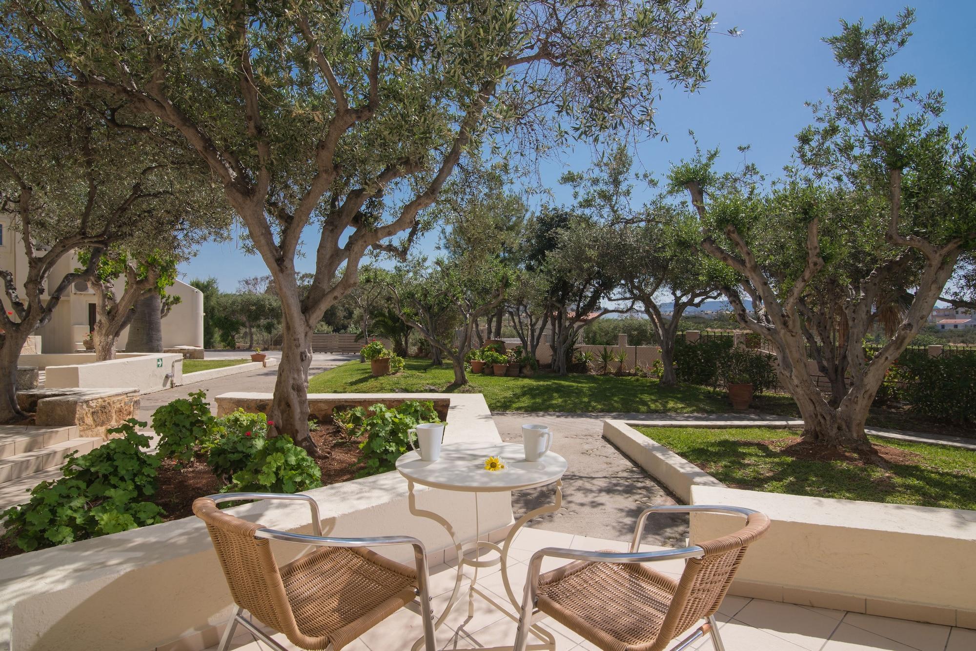 Ourania Aparthotel 3*