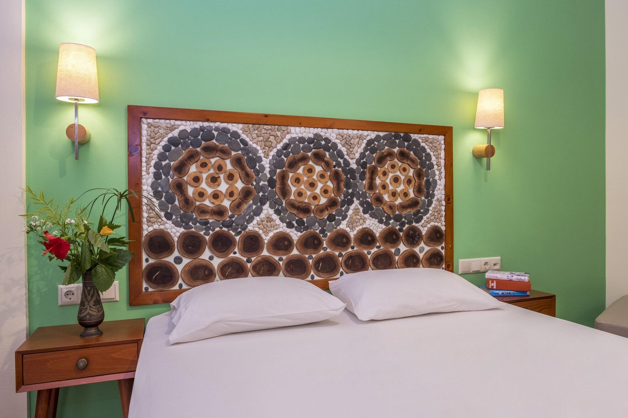 Hotel Aris Boutique 3*