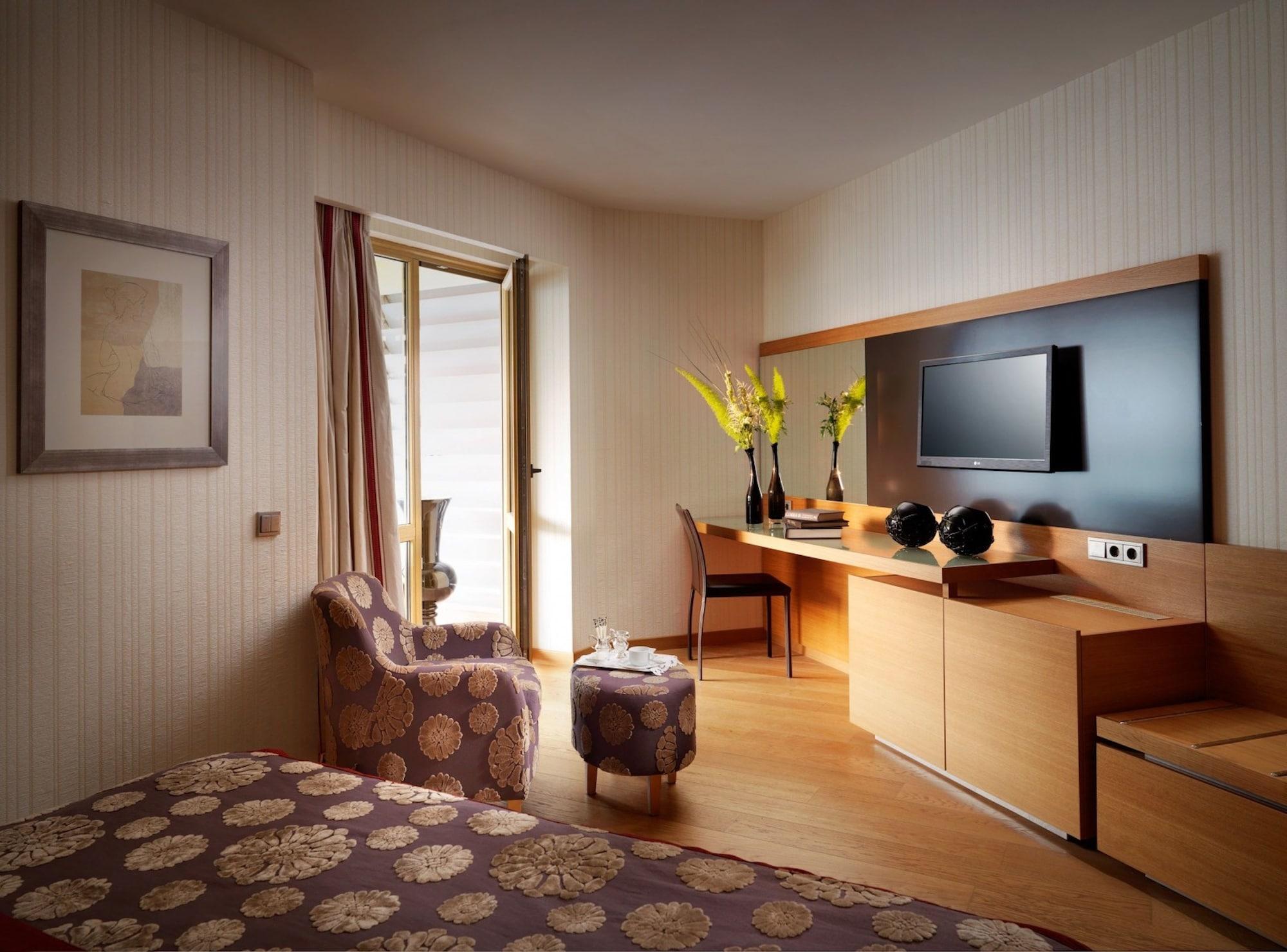 Hotel Divani Escape - Adults Only 5*