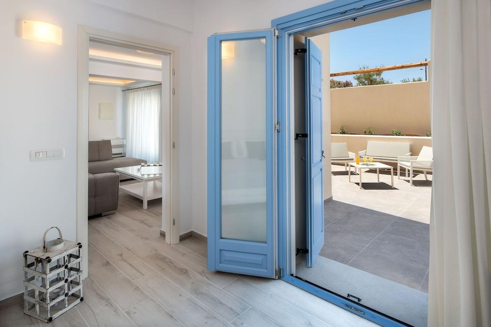 Villa Sienna Eco Fira (Santorini)