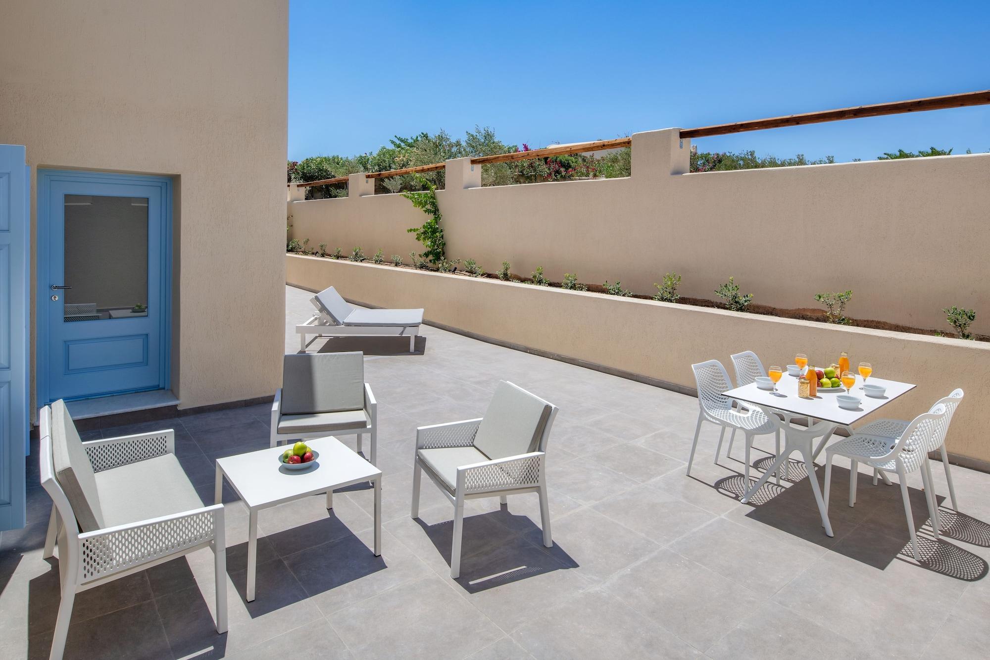 Sienna Eco * Fira (Santorini)