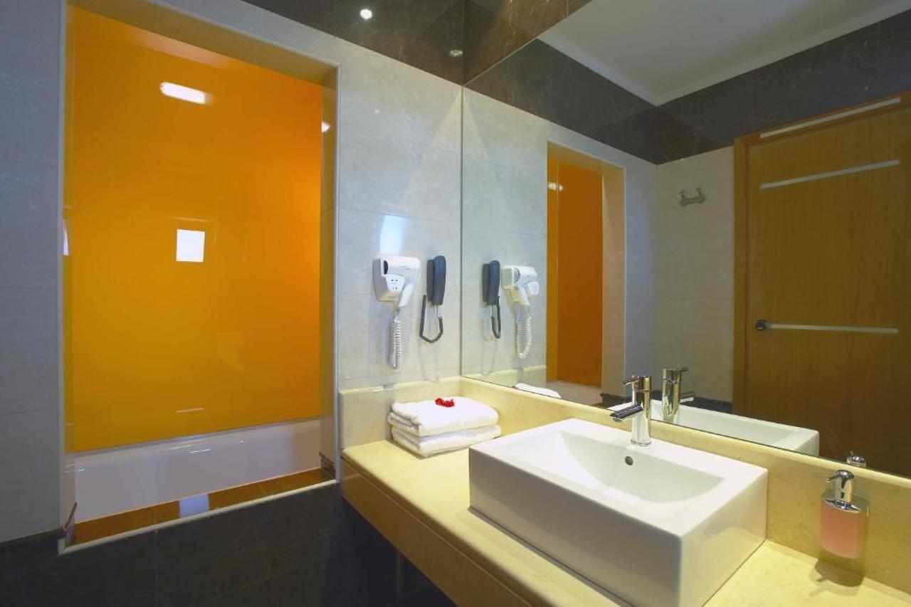 Atlantis Hotel 5*