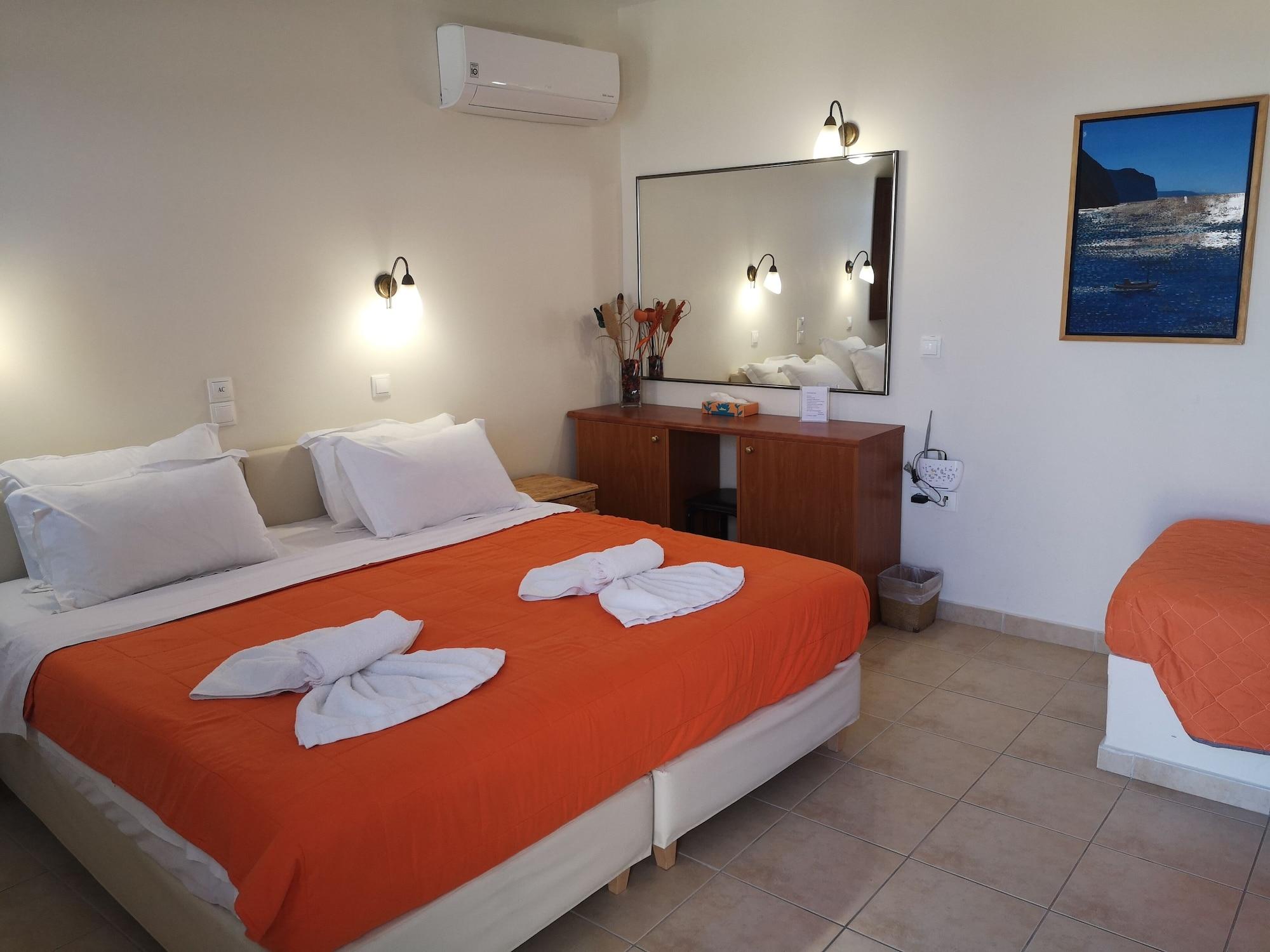 Amerisa & Fira (Santorini)
