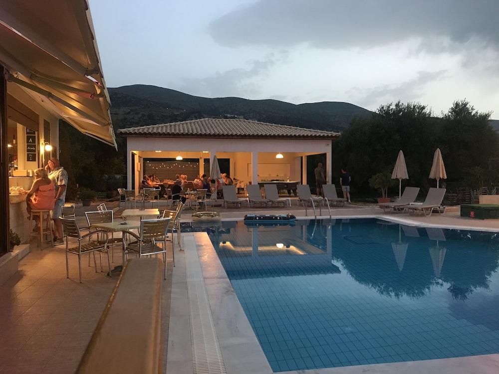 Newcastle Studios Malia (Crete)