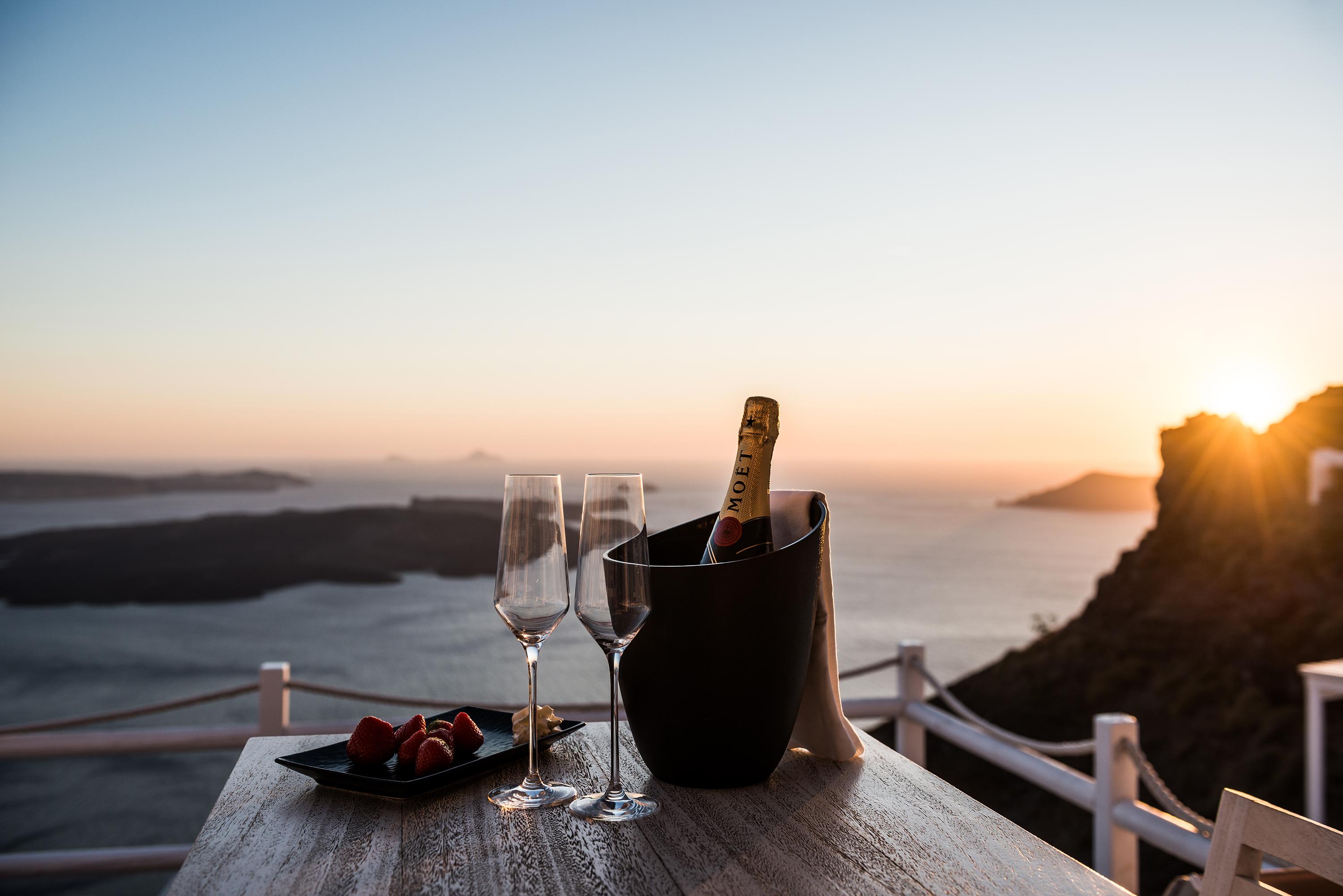 On The Rocks - Small Luxury Of The World (adults Only) Hotel Imerovigli (Santorini)