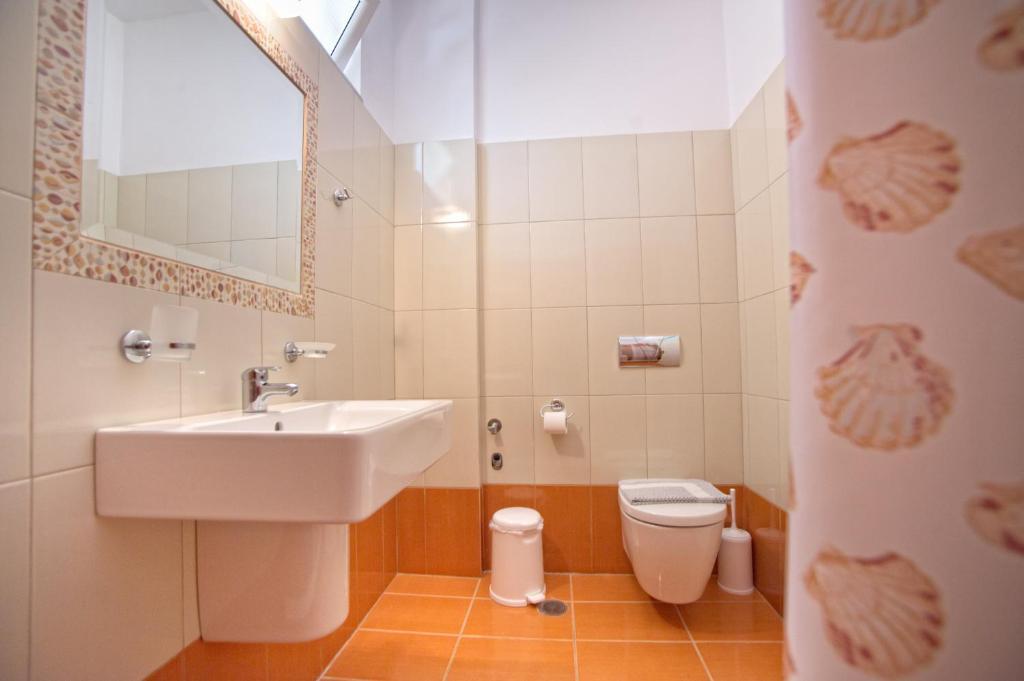 Peroulia Aparthotel *