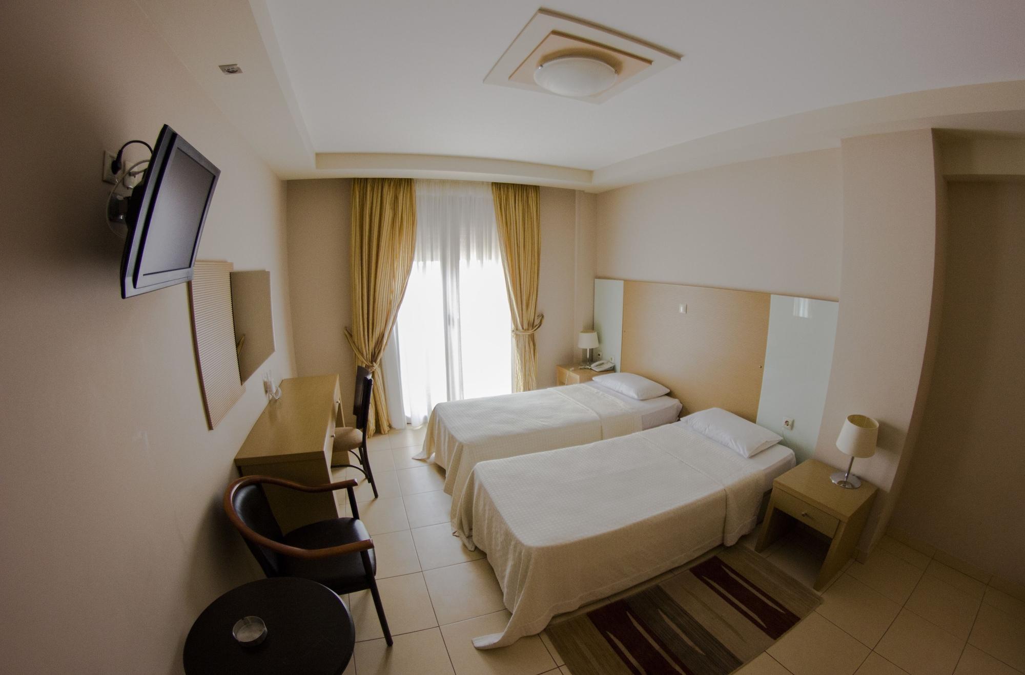 Perinthos Hotel 4*