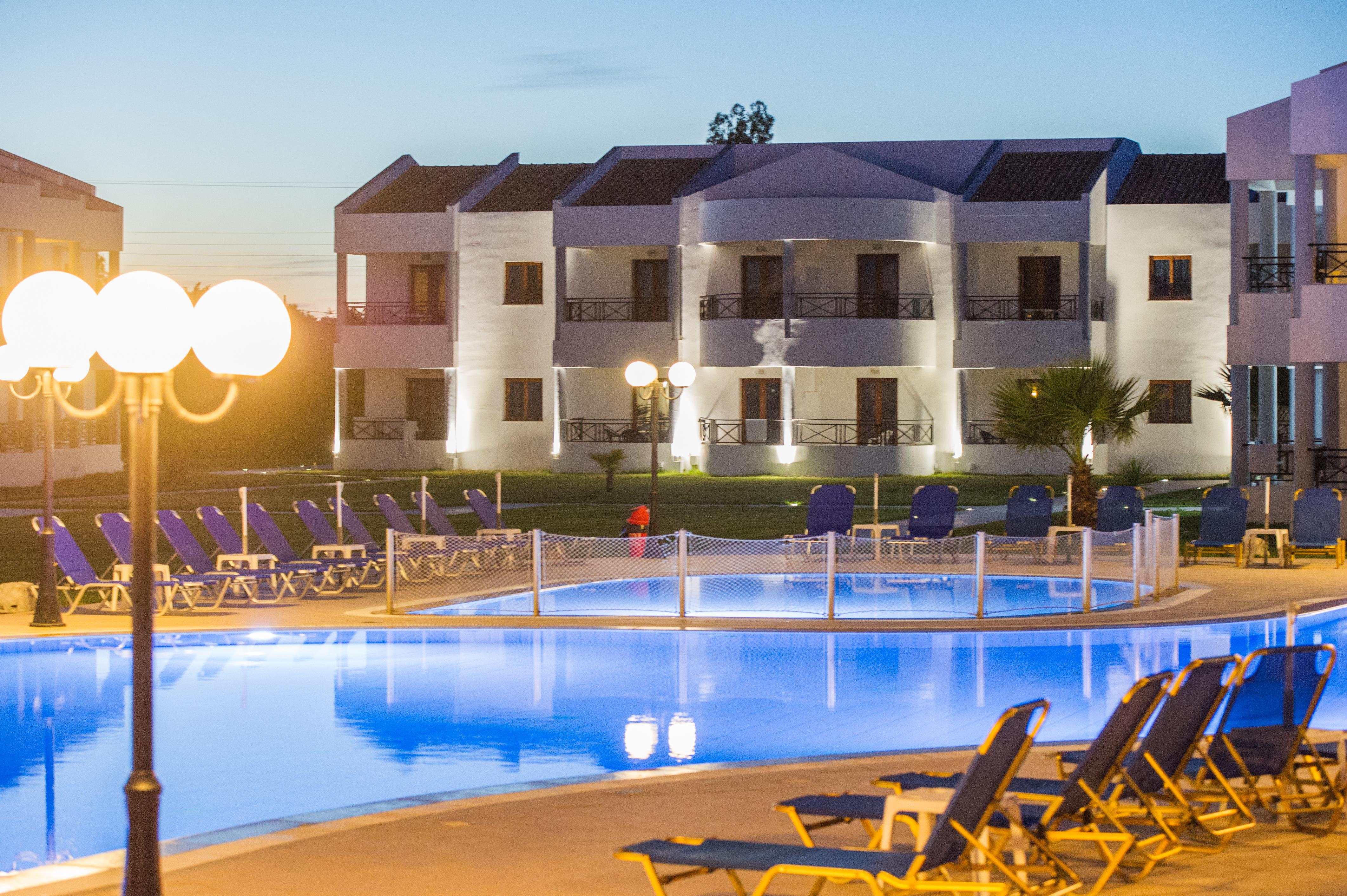 Stemma Aparthotel 3*