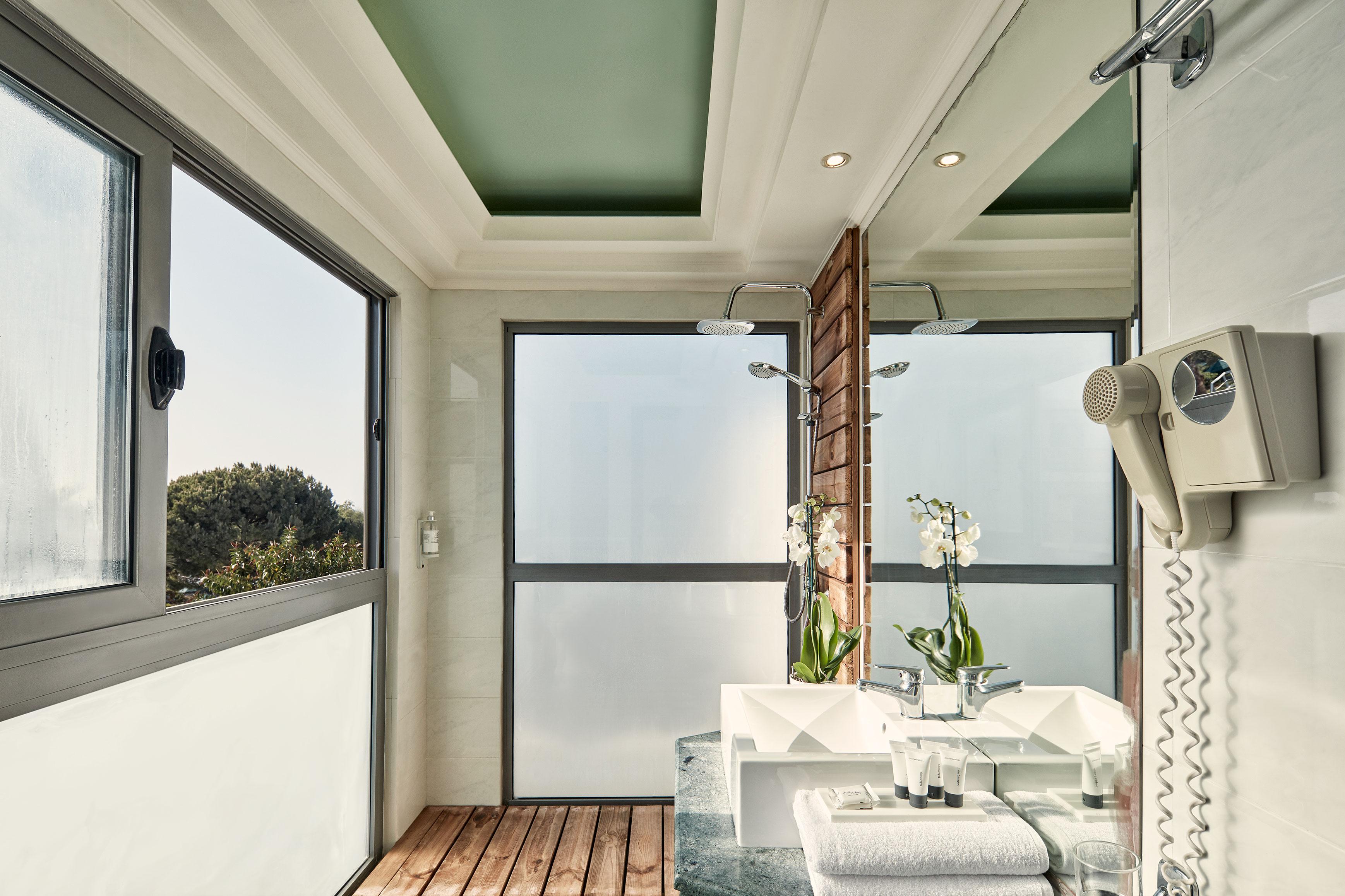 Resort Senses Ocean Blue Sea Side 4*