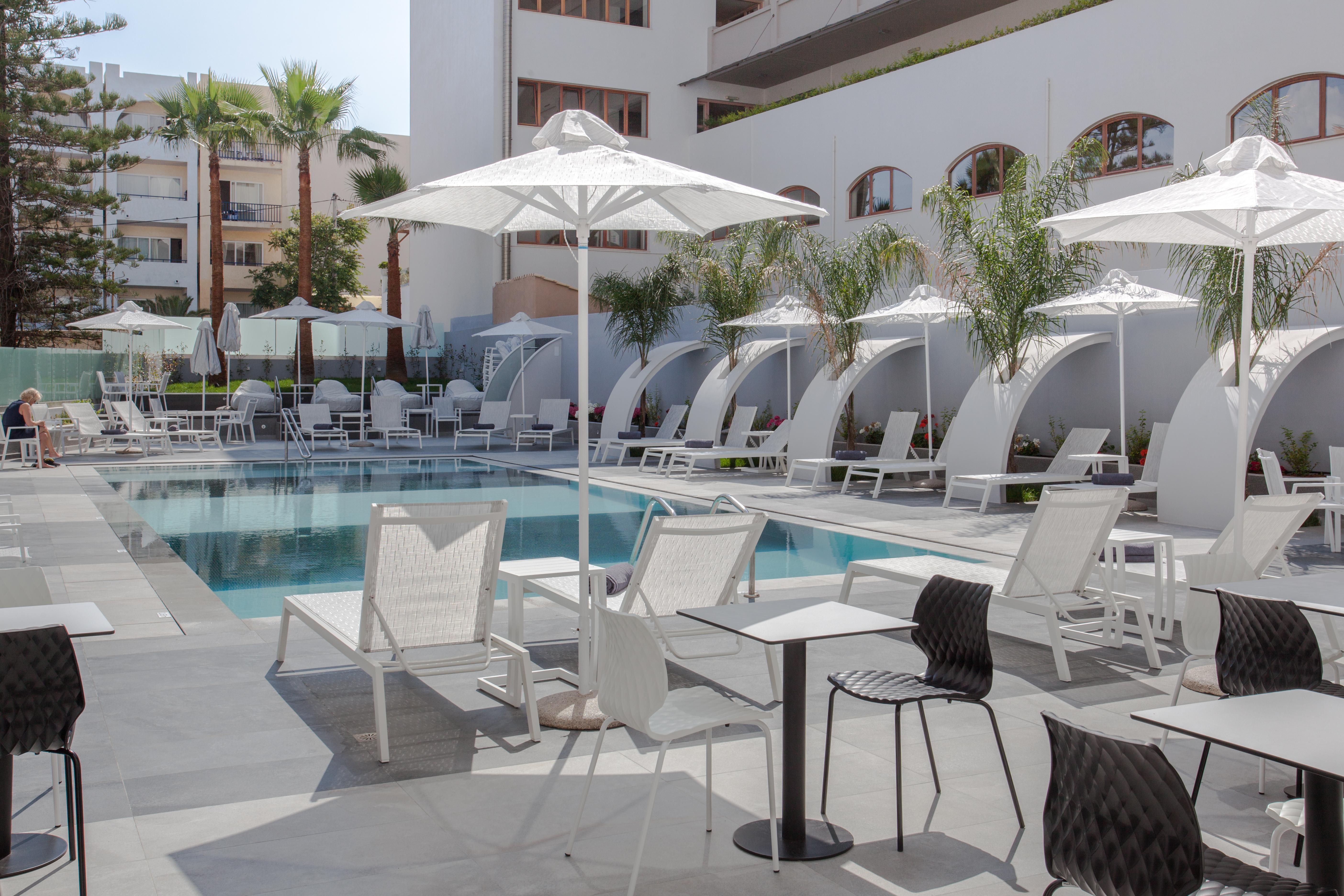 Melrose By Mage Hotel 4*