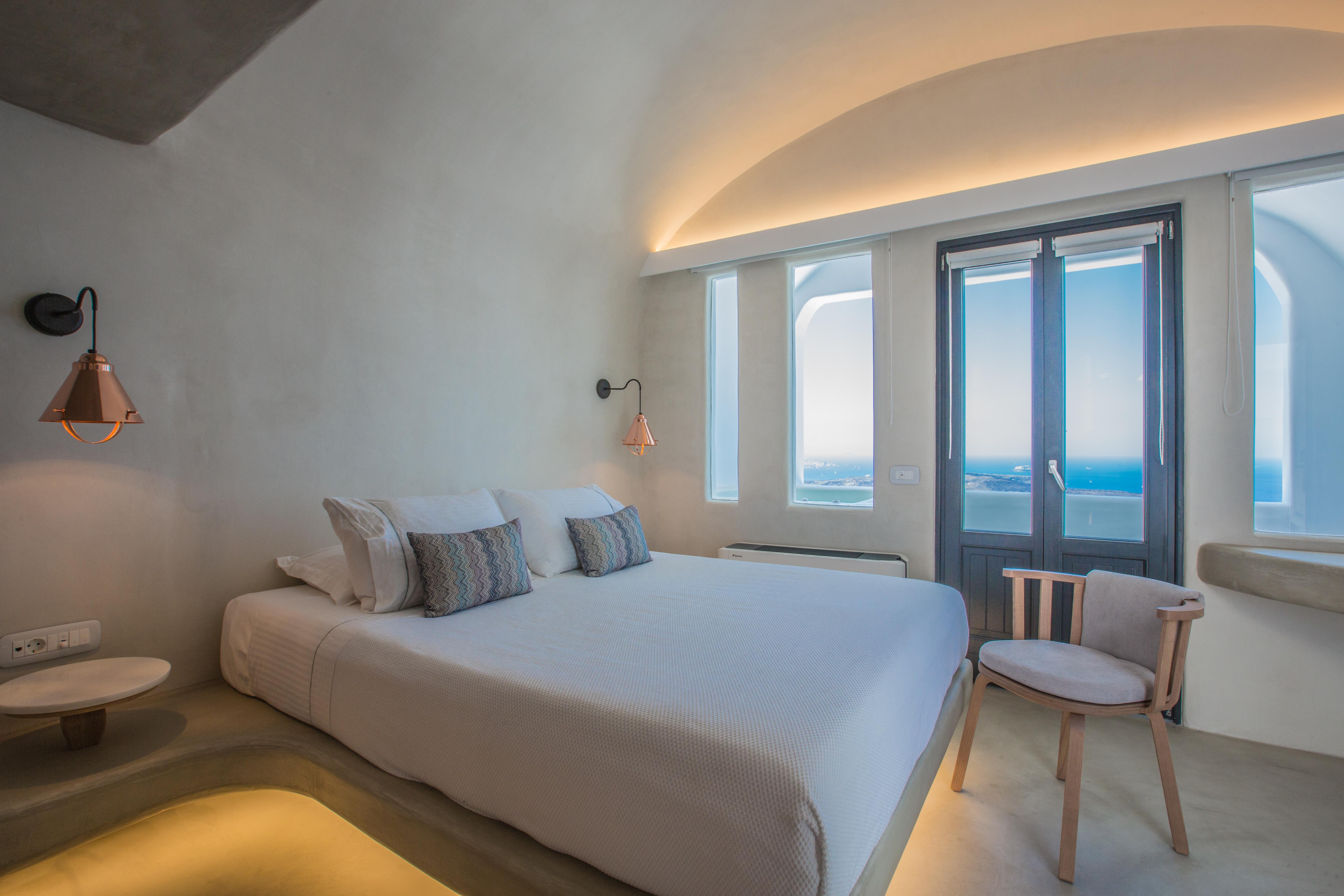 Chic Santorini Hotel