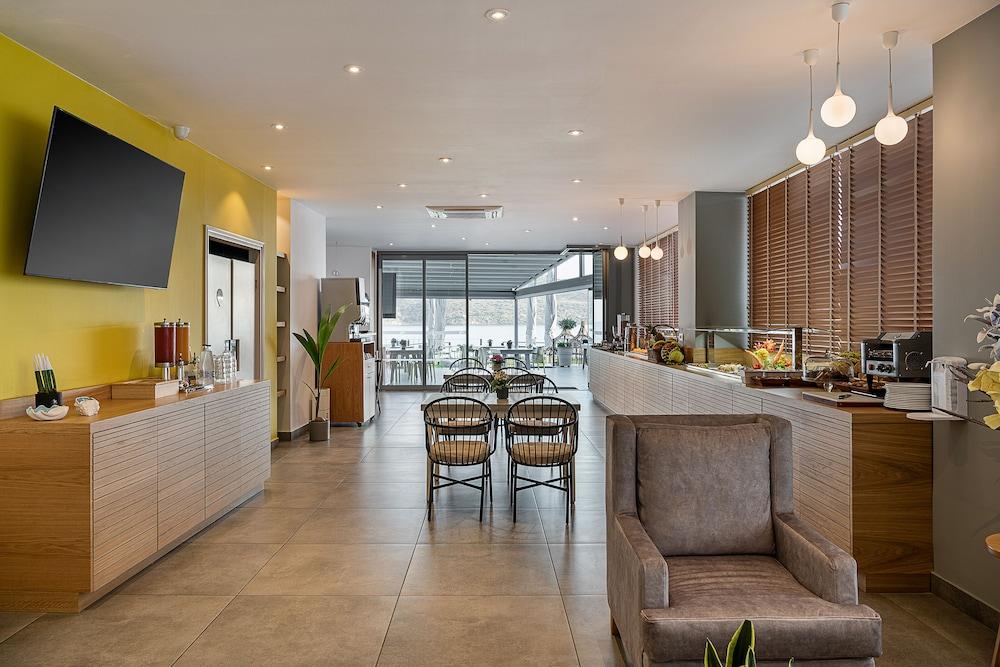Elia Hotel 4*