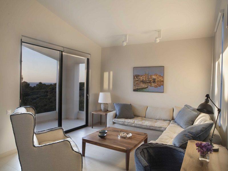 Aethrion Boutique Homes Apartment *