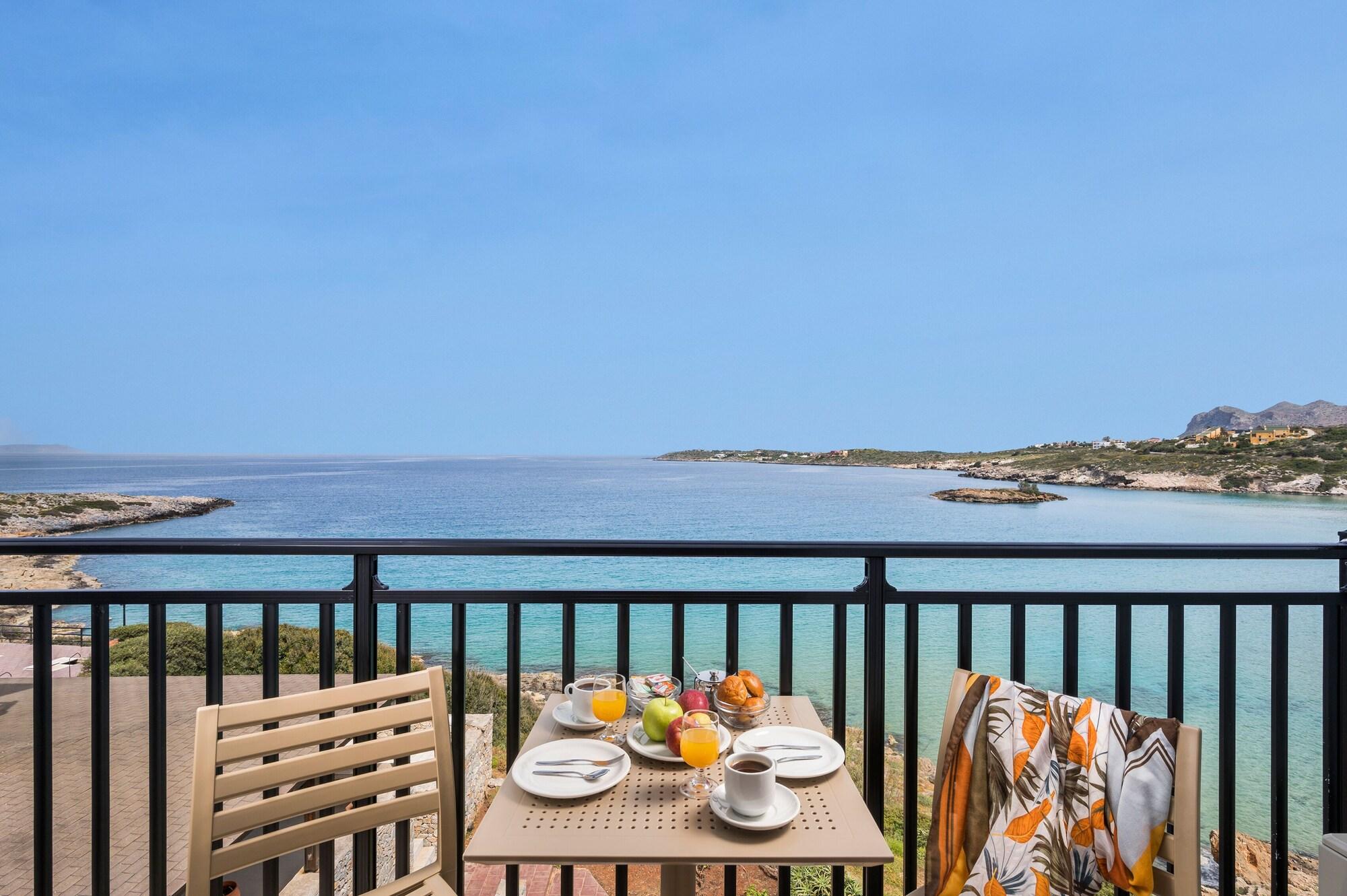 Hotel Lena 3*