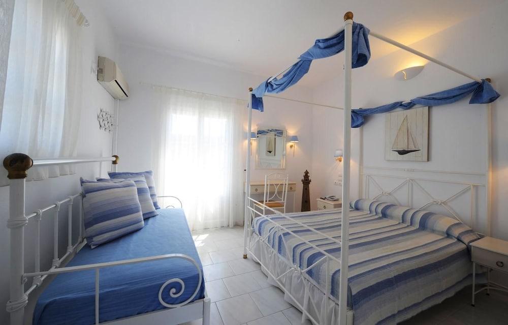 Aparthotel Vardia Bay 3*