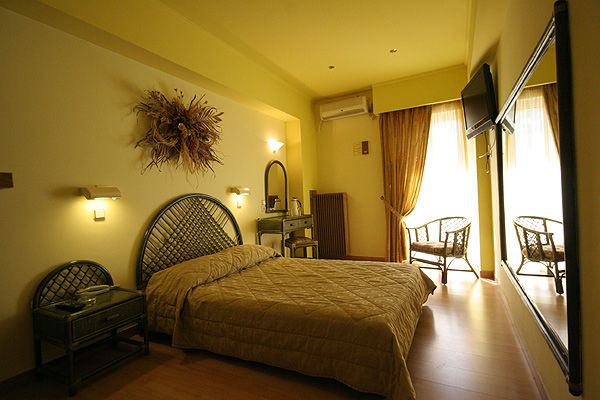 Les Amis Hotel Vari (Attica)