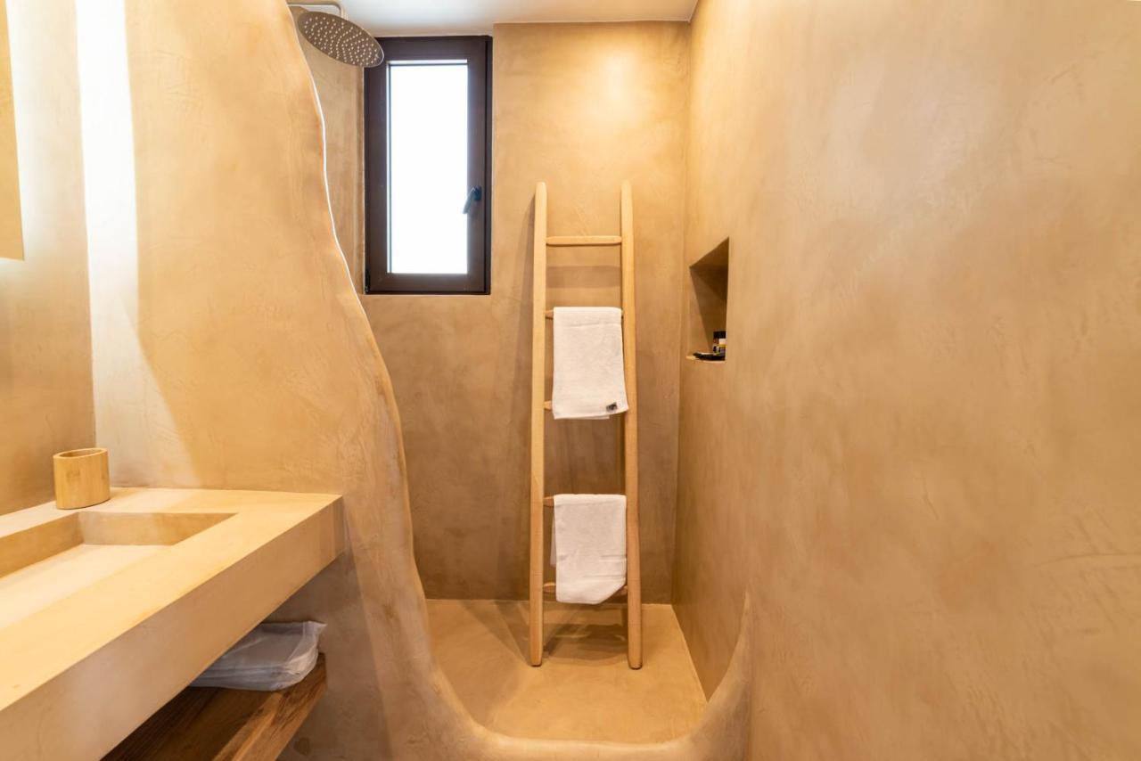 Faidon's Luxury House With Jacuzzi By Aegiankazarte