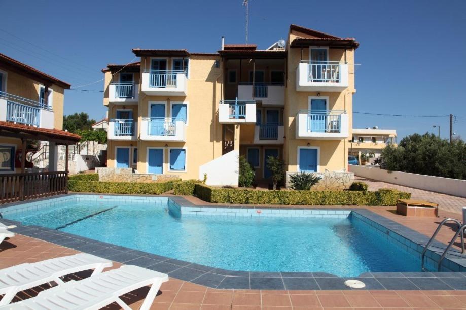 Mareva Apartment *