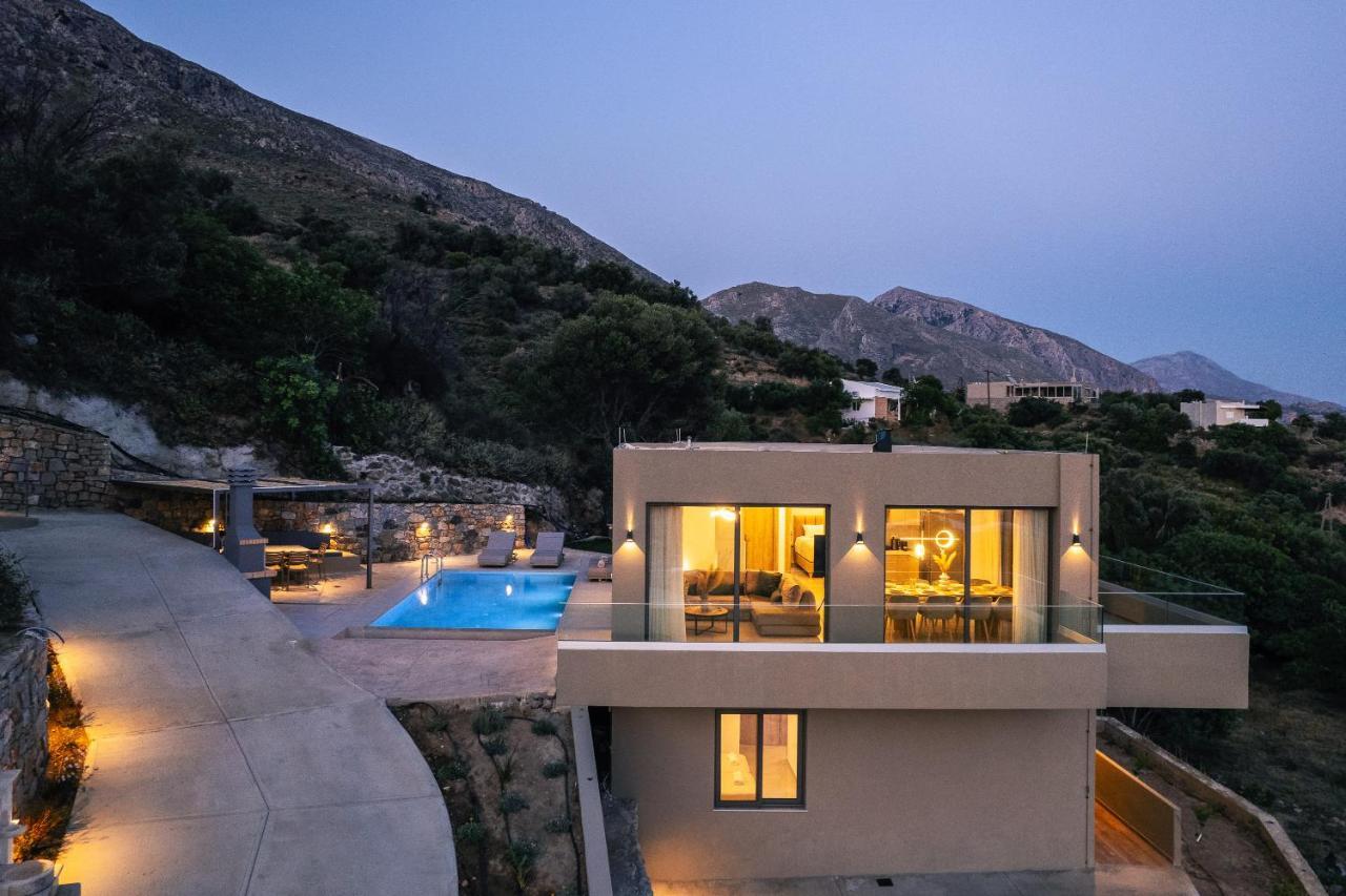 Sigma Villa, Private Swimming Pool Garden, Panoramic Sunset Villa *