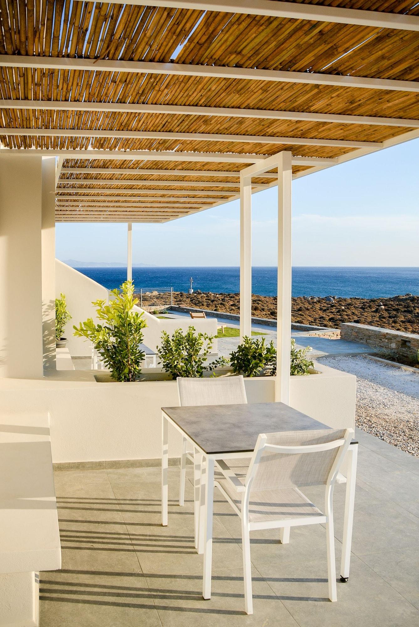 Aparthotel Pharos 3*