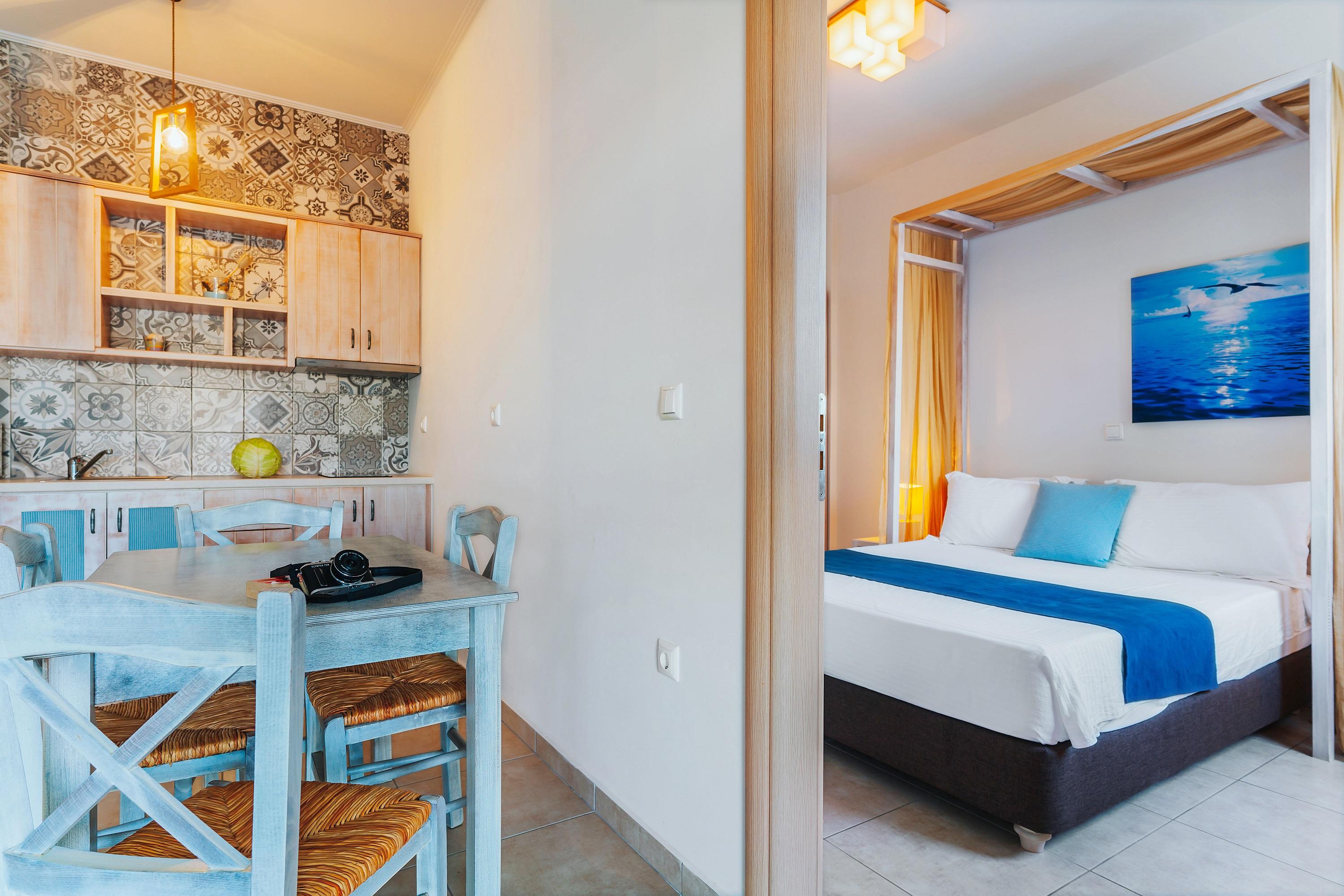 Aelia & Aparthotel