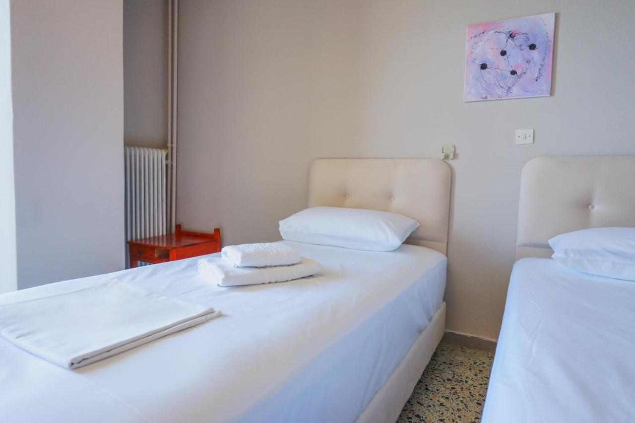 Hotel Korfos - Ξενοδοχείο Κόρφος Renovated Hotel Korfos