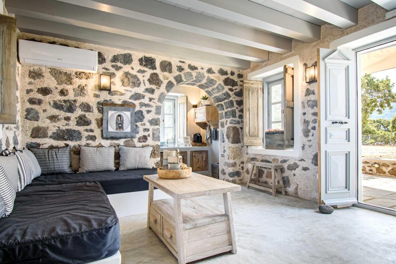 Pavlaina Complex Of Traditional Residences In Nisyros. Enjoy The Garden And The Sea View