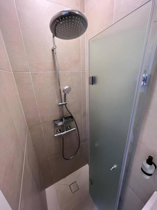 Gagra - With Private Pool, Air Con And Heating * Panormos (Crete)