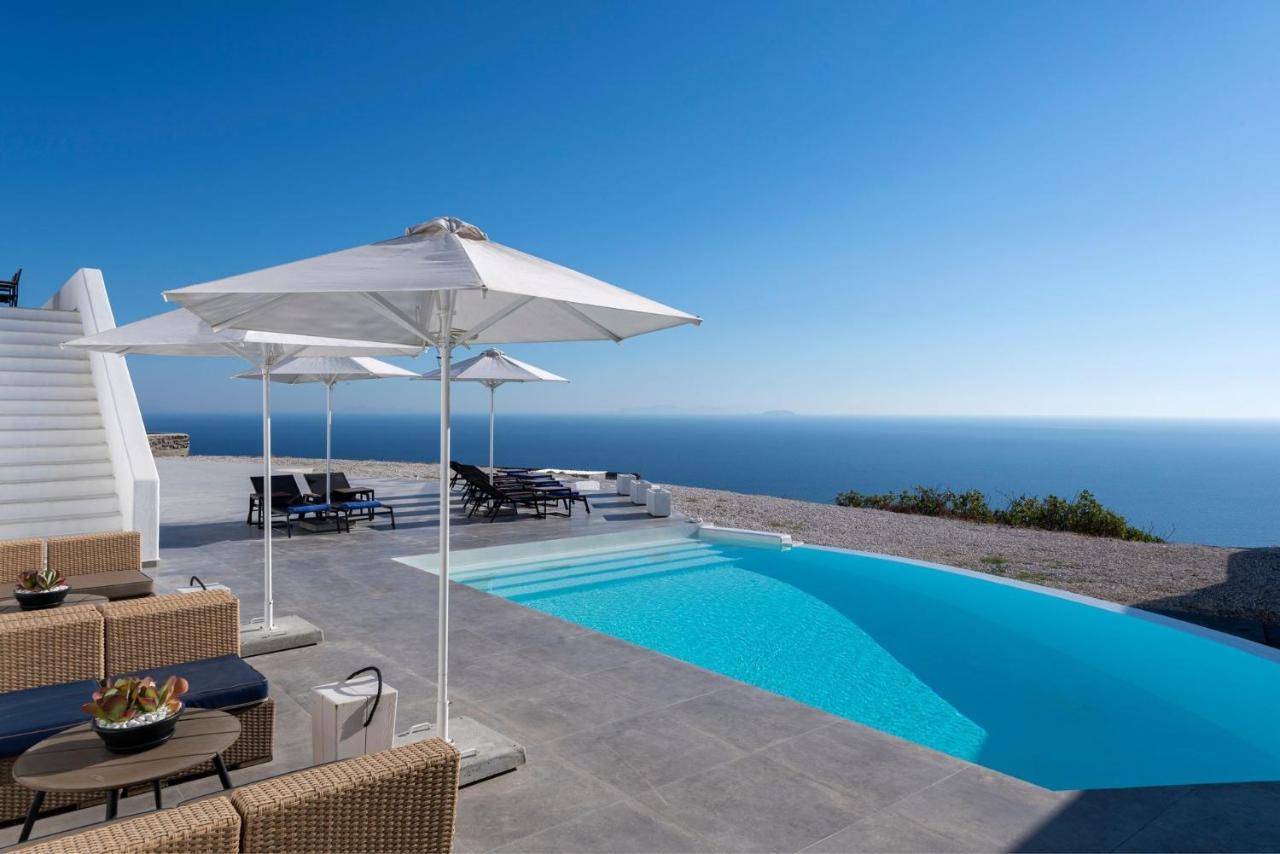 Luxurious Santorini Escape Villa Imerovigli Private Infinity Pool Breathtaking Aegean Views Apartment