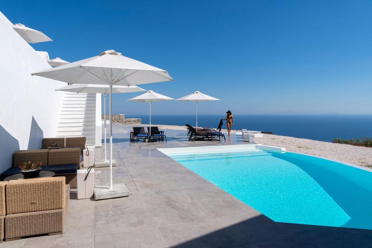Luxurious Santorini Escape Villa Imerovigli Private Infinity Pool Breathtaking Aegean Views Apartment Vourvoulos