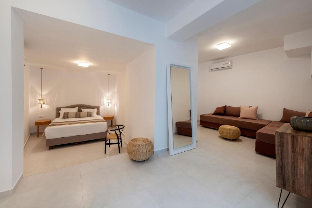 Apartment Luxurious Santorini Escape Villa Imerovigli Private Infinity Pool Breathtaking Aegean Views Vourvoulos