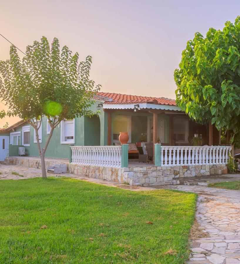 Eva's House Holiday home Dikella