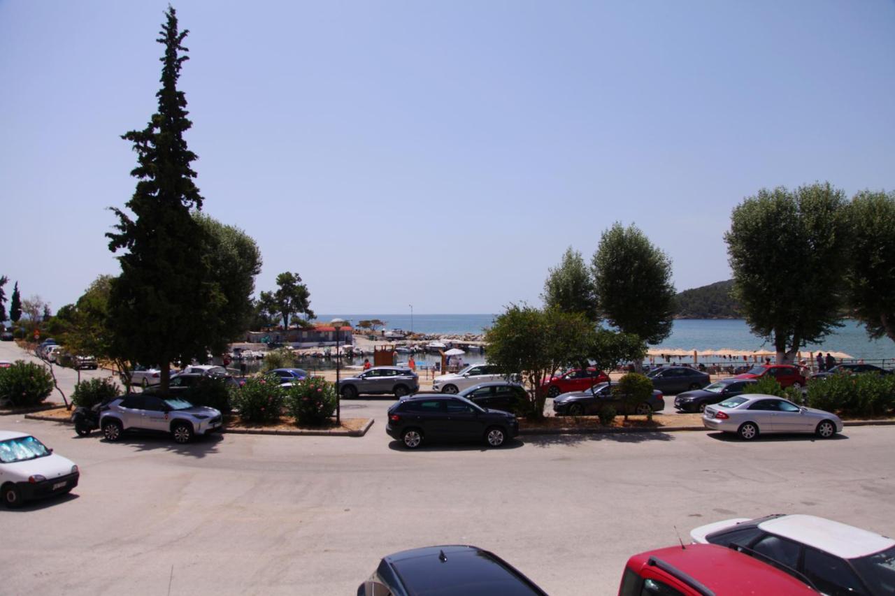 Sea Front Retreat Holiday home *