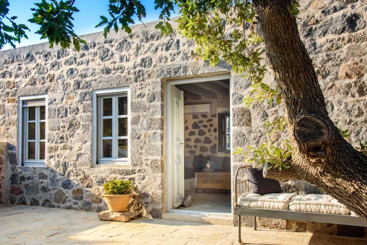 Pavlaina Complex Of Traditional Residences In Nisyros. Enjoy The Garden And The Sea View *