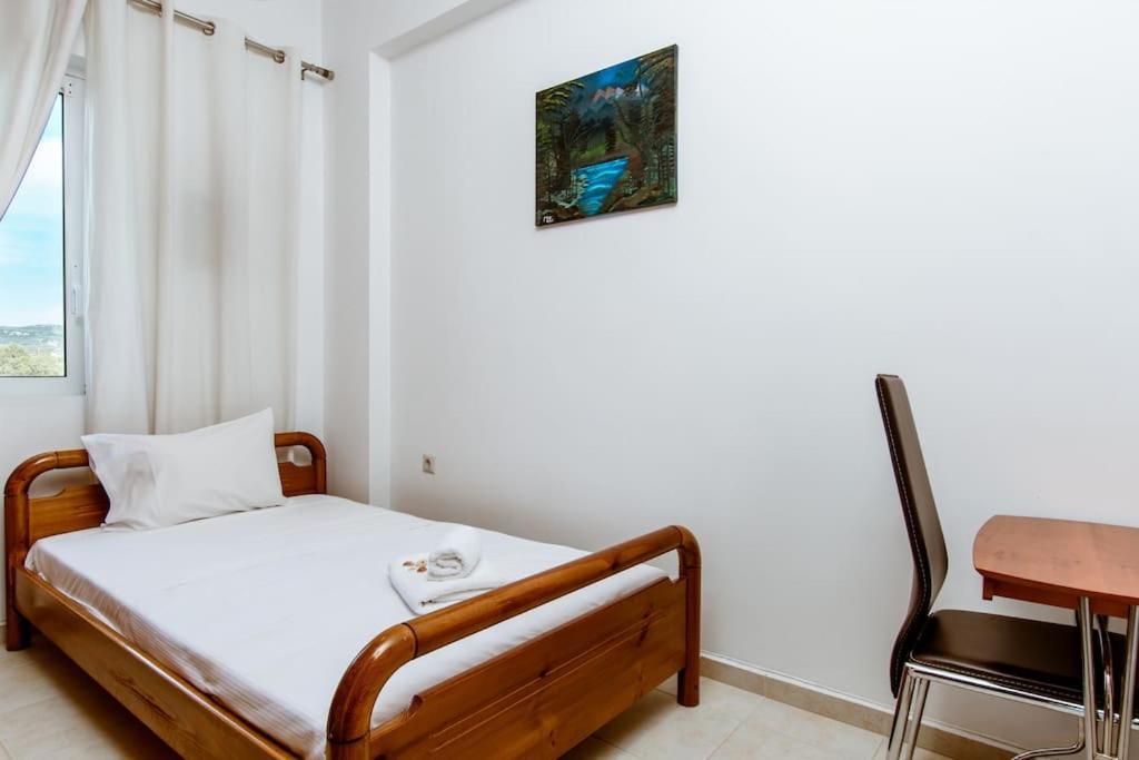 Erato Apartment *