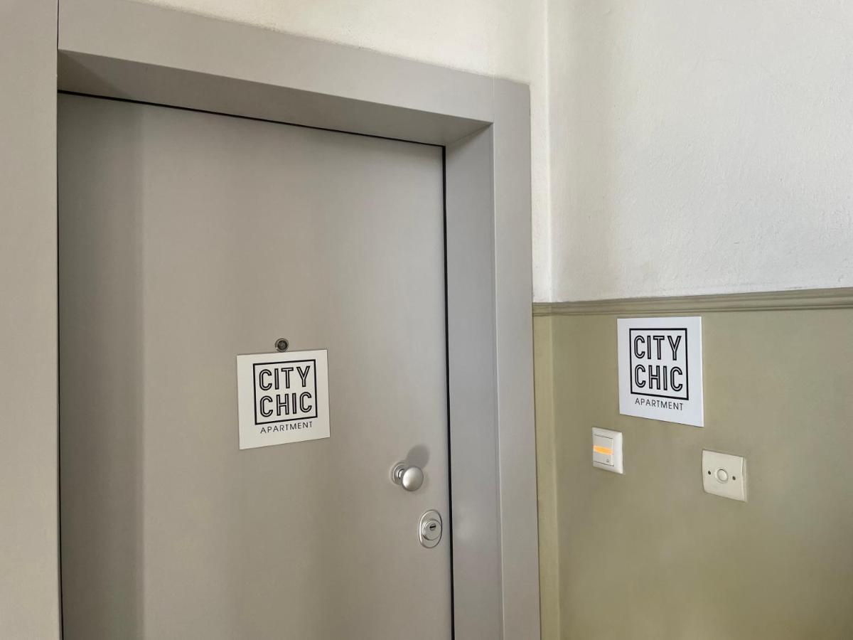 Apartment Chic *