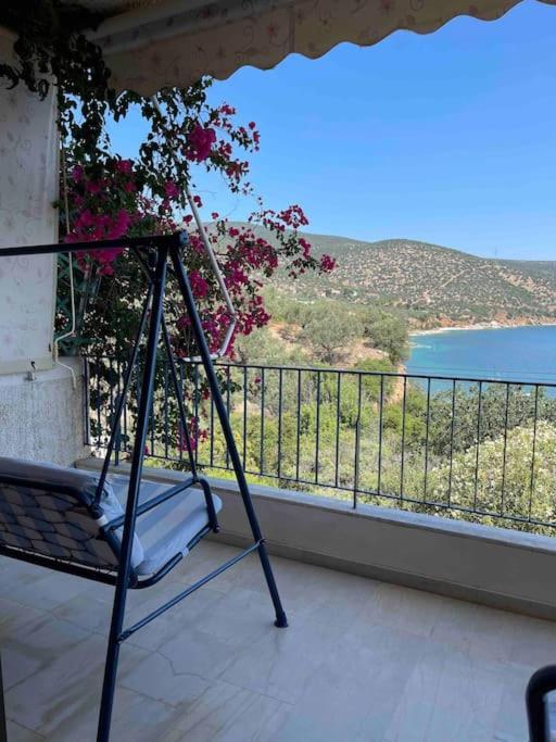 Breathtaking Oceanfront View & Private Apartment Xiropigado