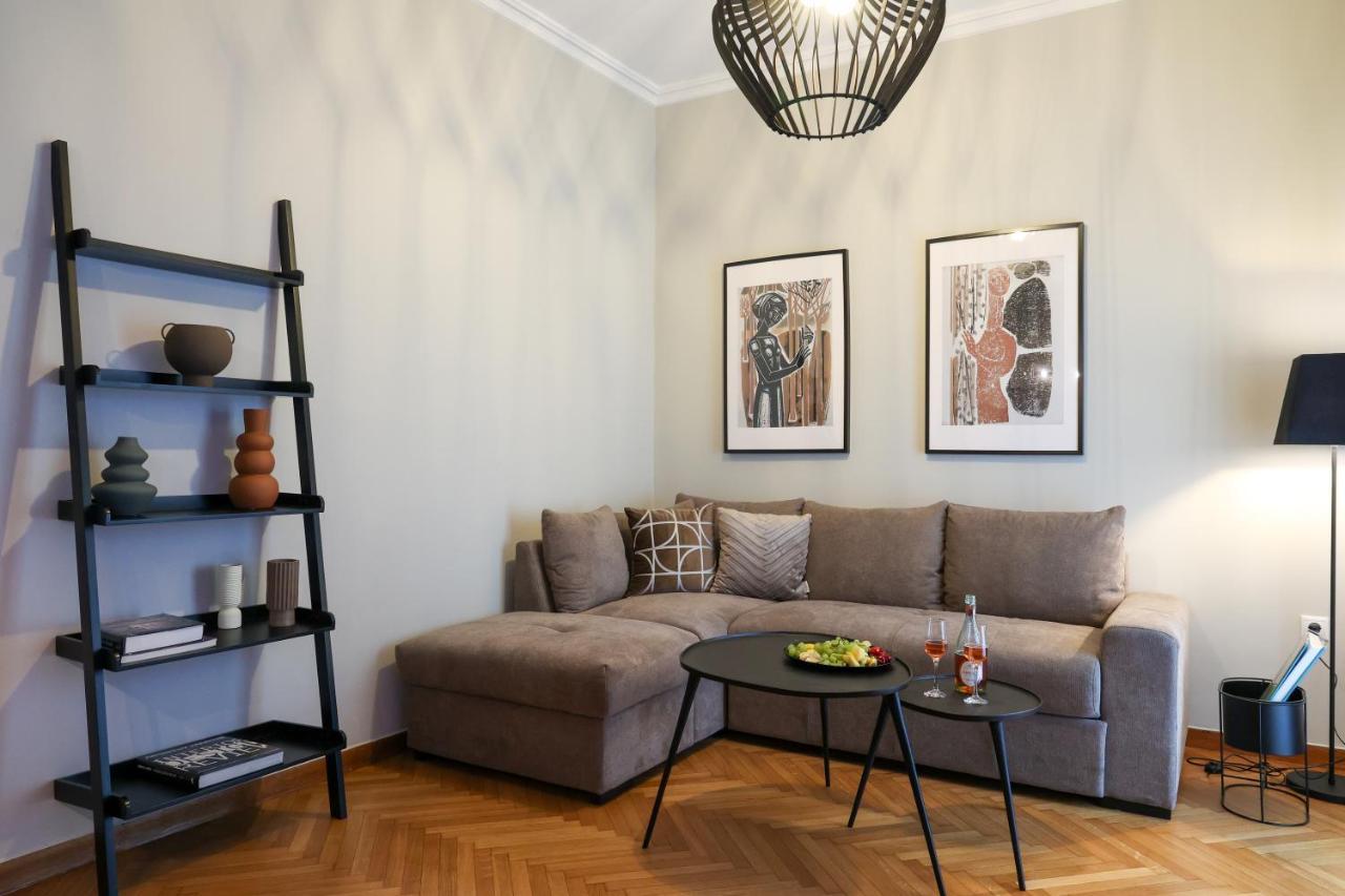 Apartment Prime Location Exec 2bd By Live&travel Athens