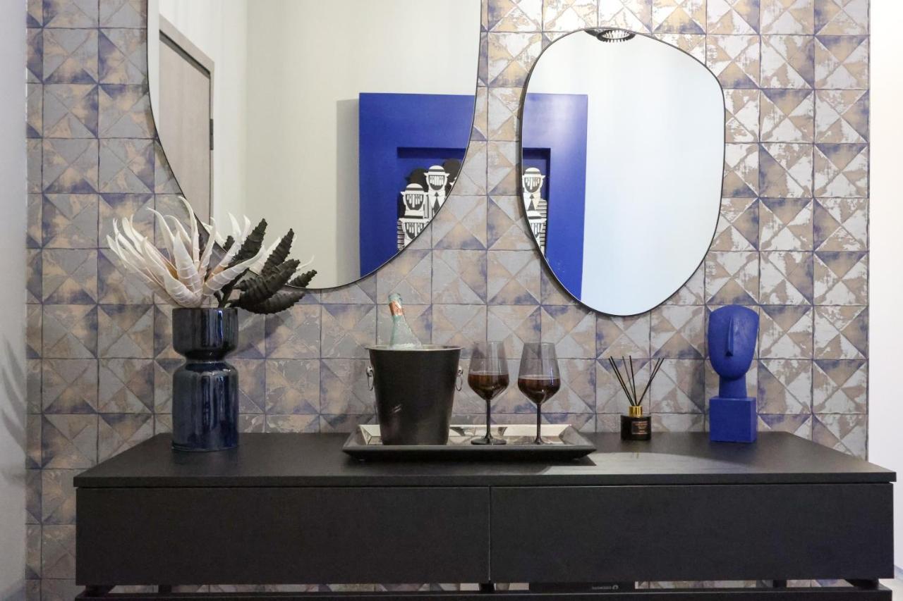 Apartment Prime Location Exec 2bd By Live&travel Athens