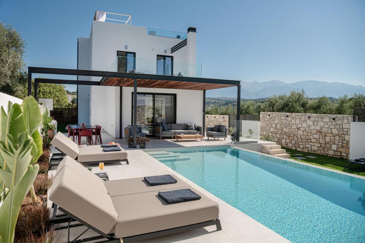 Avrilia Seaside Heated Pool Almyrida (Crete)